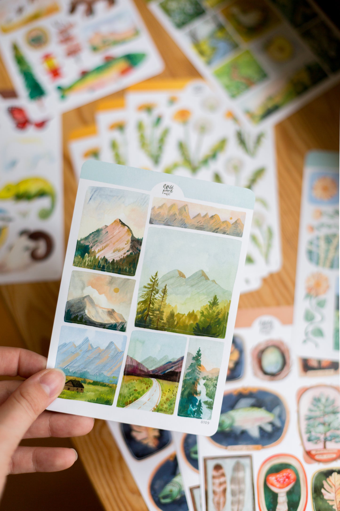 Samolepkový arch — Horské krajiny