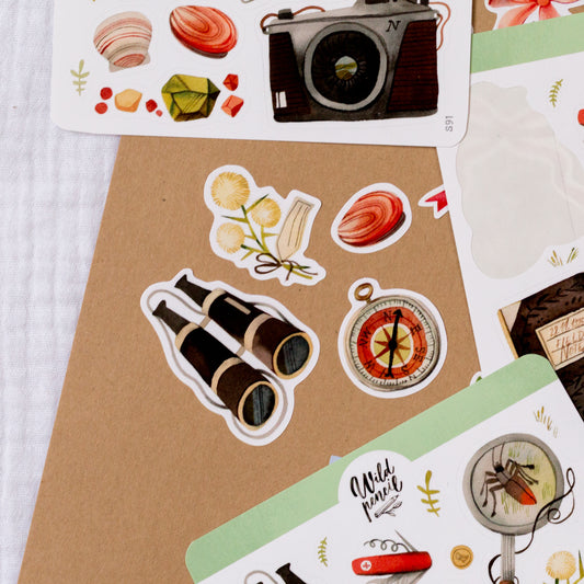 Arch s nálepkami — Dobrodruh