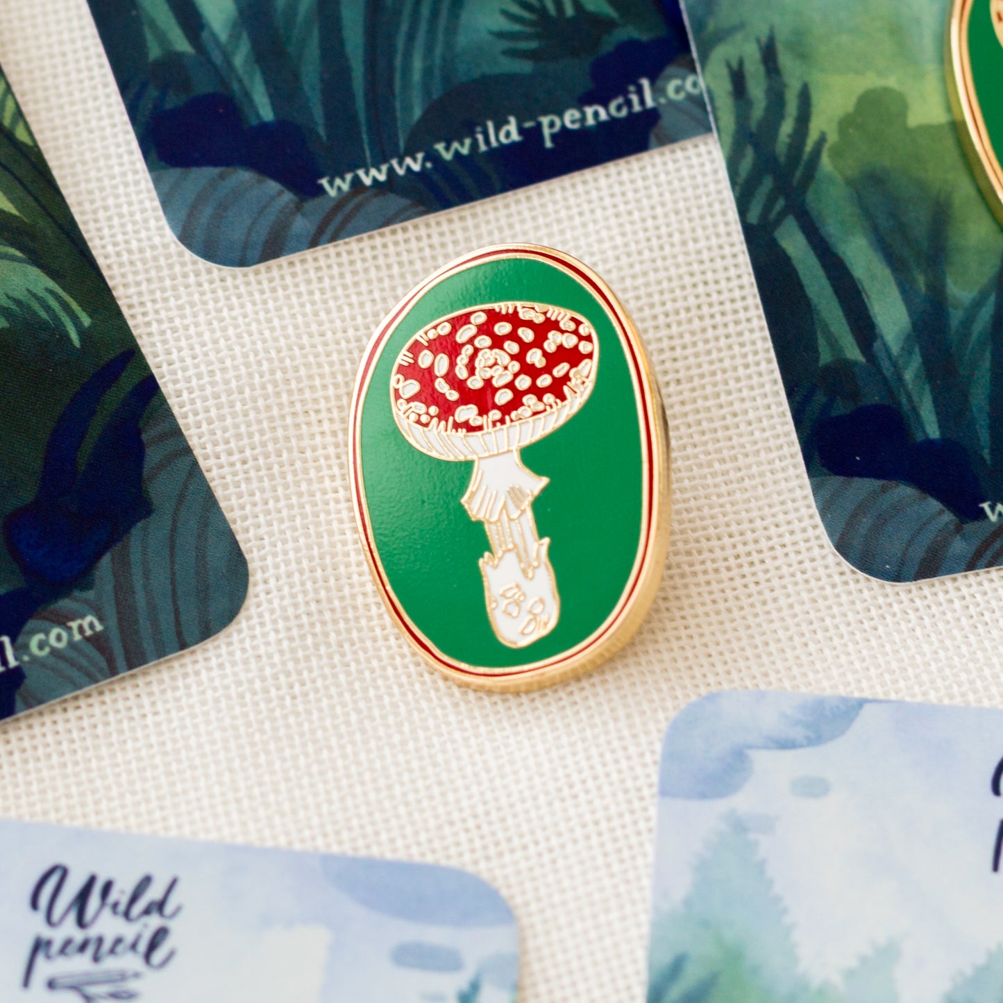 Enamel pin — Mushroom